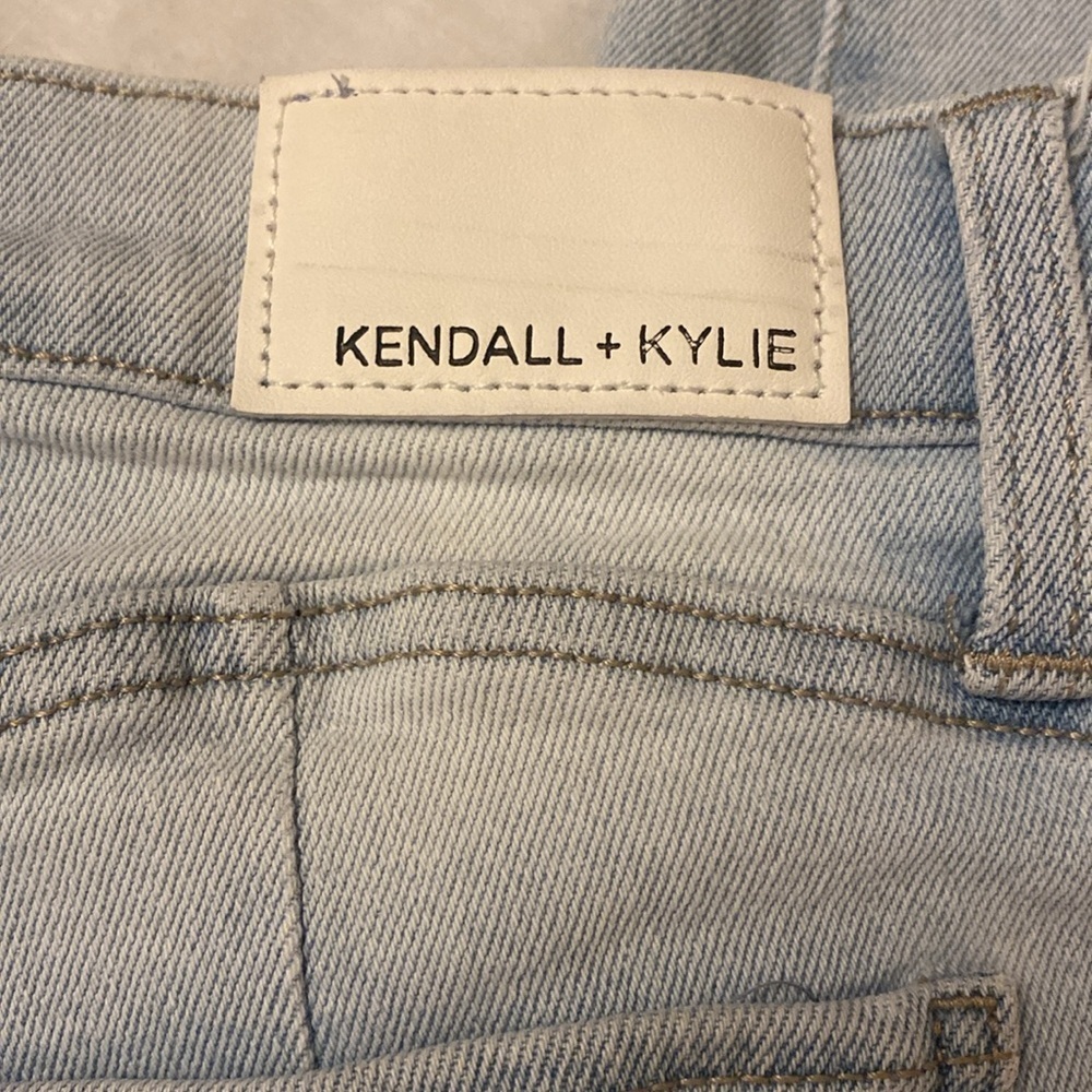 Kendall & Kylie The Icon High Rise Straight Leg Jeans Size 7 - Picture 3 of 12
